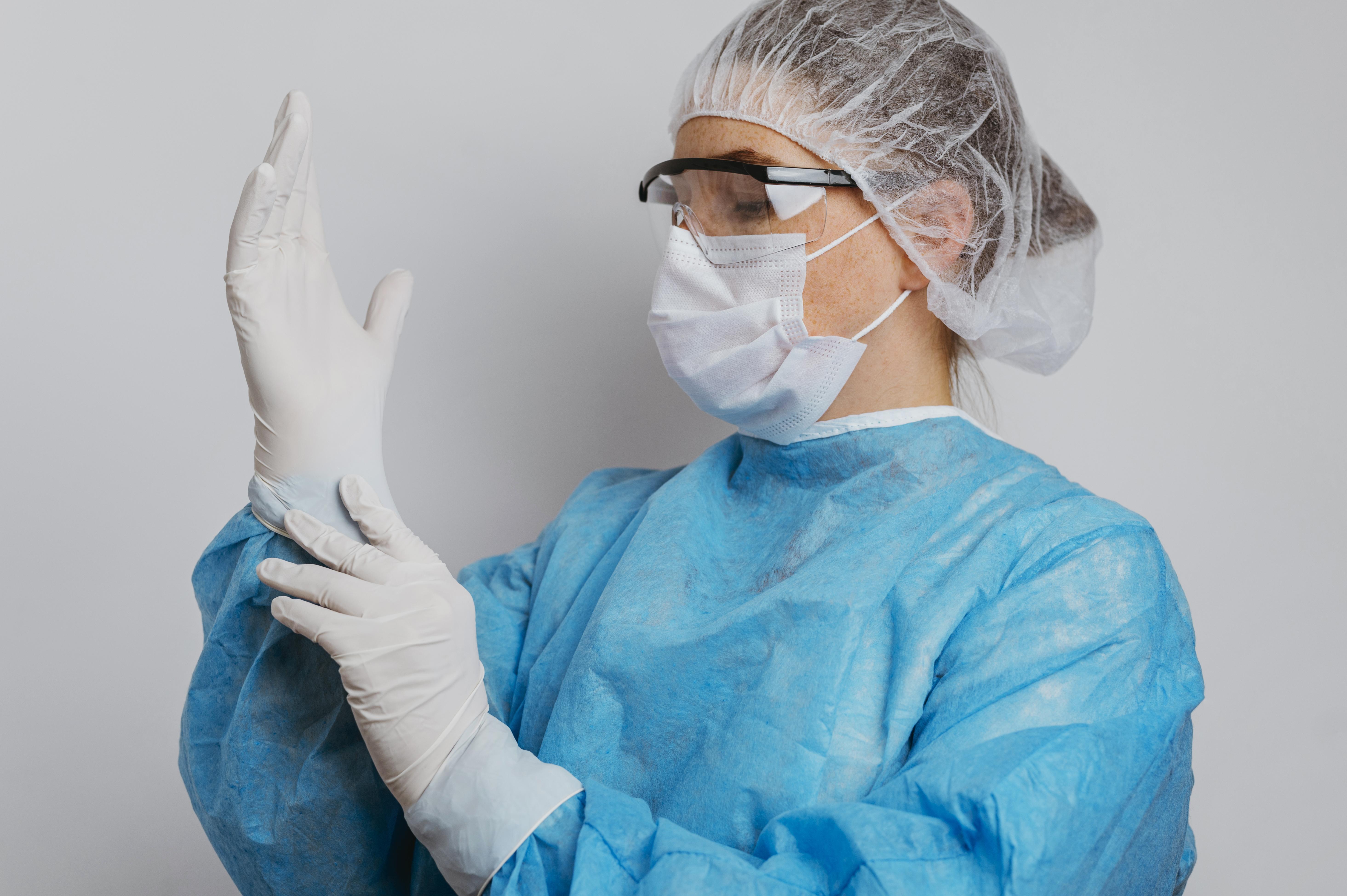 Перчатки виниловые неопудренные, гладкие, прозрачные